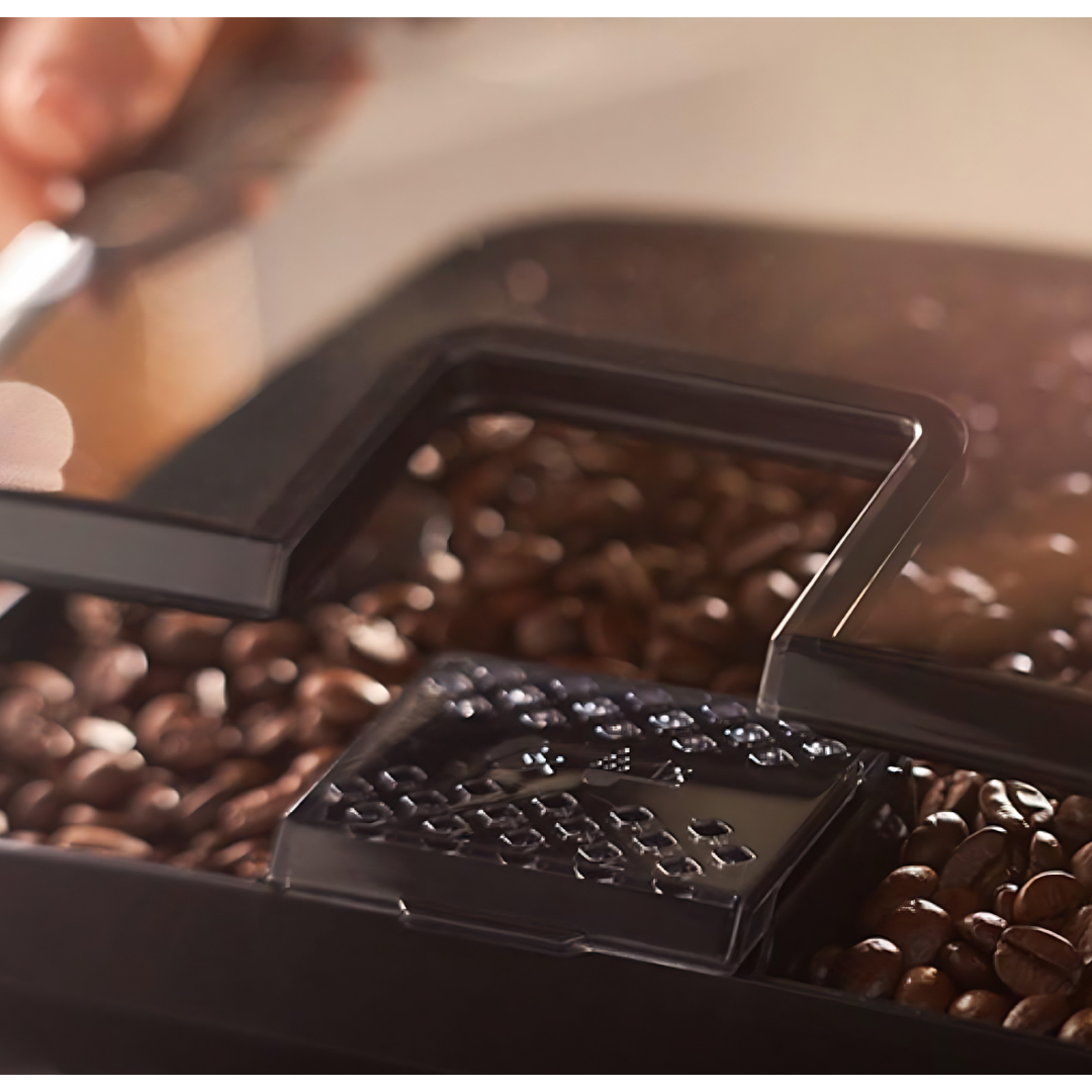 Depósito de grano con café